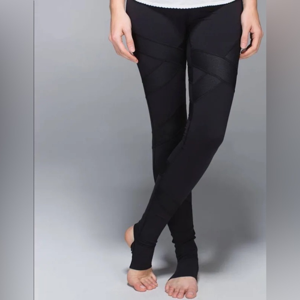 Lululemon wunder under stirrup pant